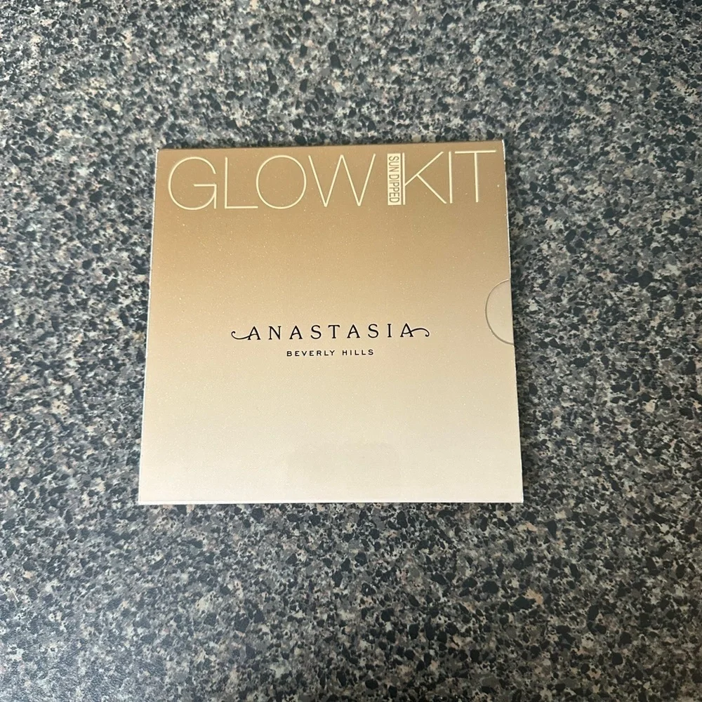 Anastasia Beverly Hills Sun Dipped Glow Kit